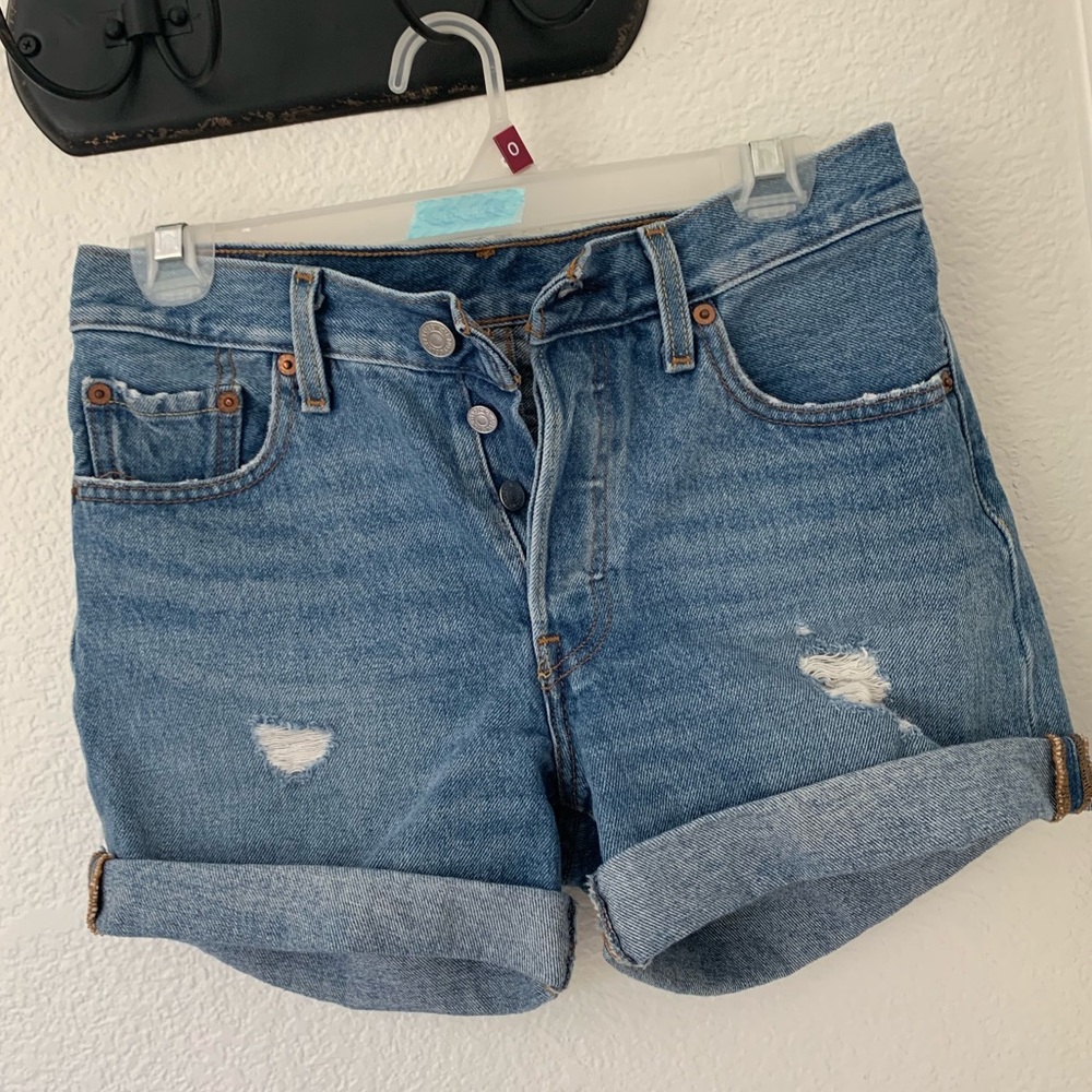 Levi’s 501 denim shorts.